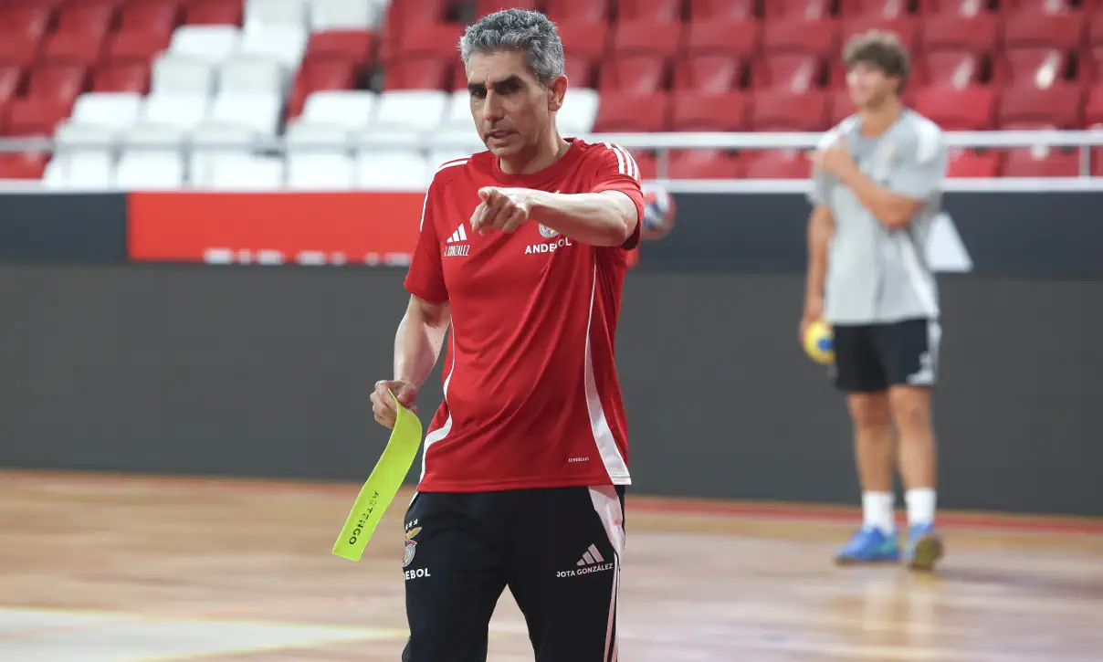 Técnico do Andebol do Benfica, Jota González, faz a antevisão do jogo frente ao TATRAN Prešov na Eslováquia para a EHF