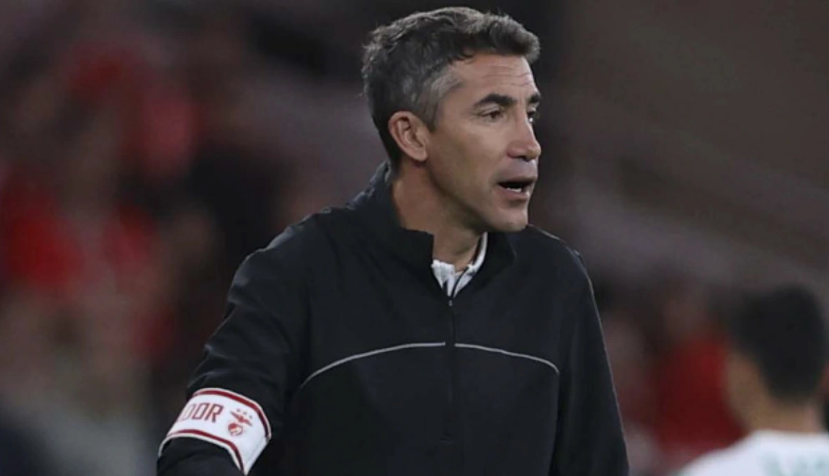 Bruno Lage mexeu no Benfica e, no final, deu explicações sobre as alterações frente ao Rio Ave