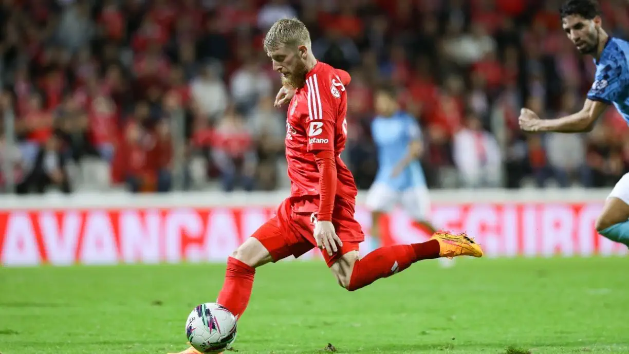 Beste bisou na última partida do Benfica, destacando-se