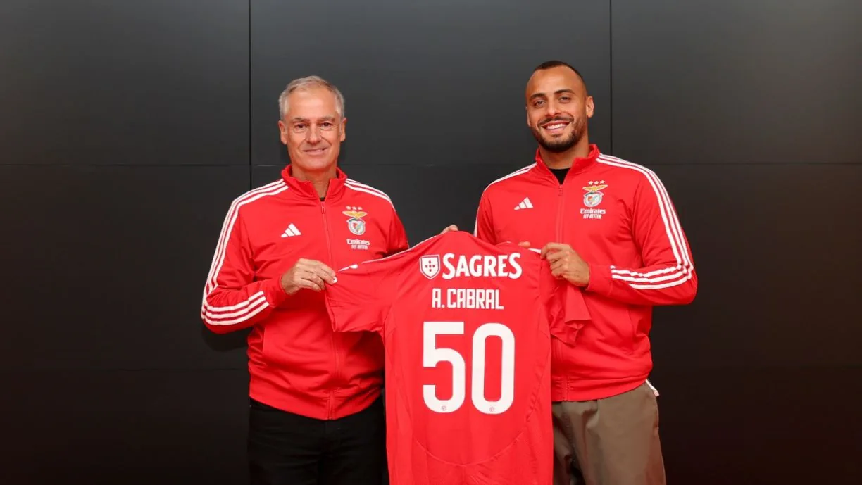 Seca de golos no Benfica? Rui Águas dá dica a Arthur Cabral: "A maneira como tu..."