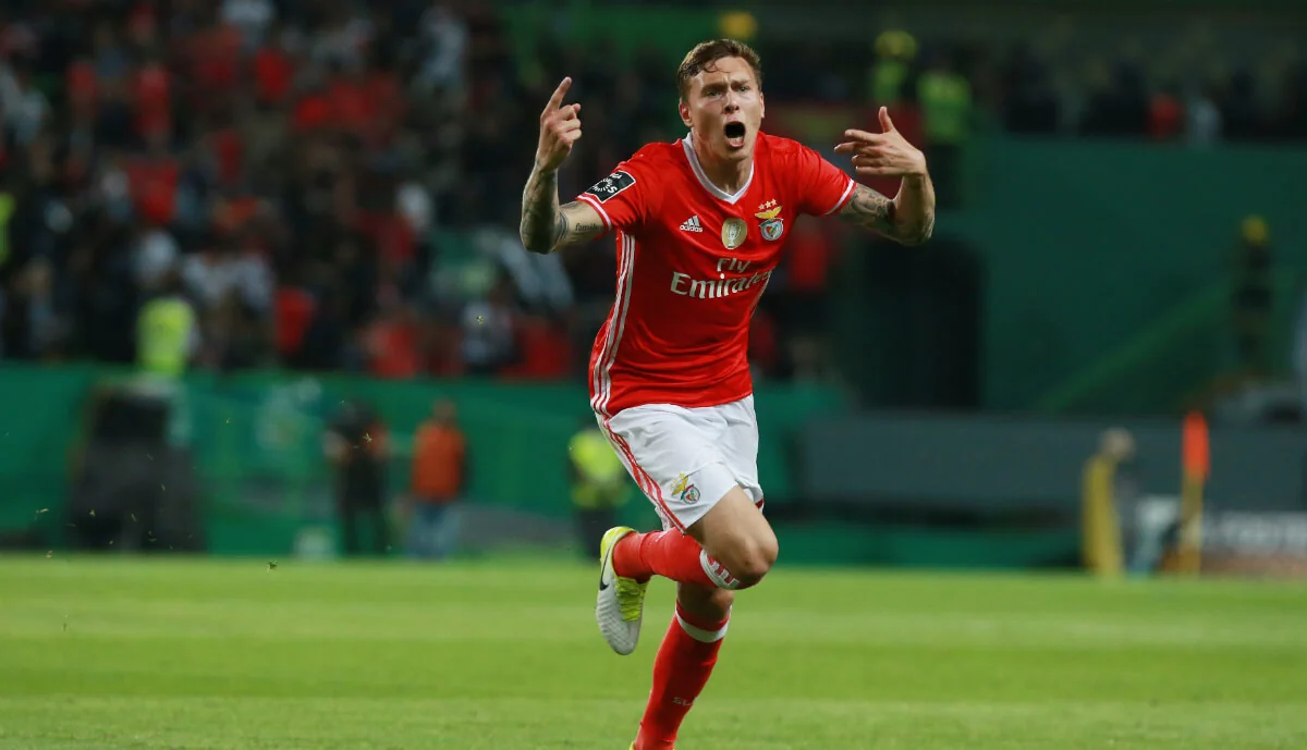 Exclusivo Glorioso 1904 - Benfica equaciona plano para regresso de Lindelof à Luz