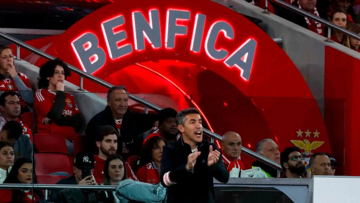 Exclusivo Glorioso 1904  - Falta de minutos deixa futebolista de Bruno Lage insatisfeito, equacionando assim uma possível transferência do Benfica