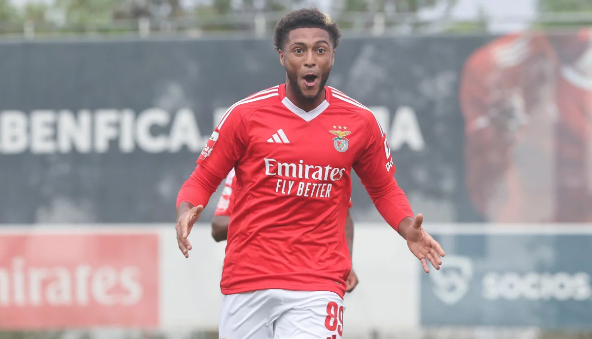 Gustavo Varela, jovem avançado do Clube da Luz, esteve em destaque no encontro que colocou o Benfica B frente a frente diante o Chaves