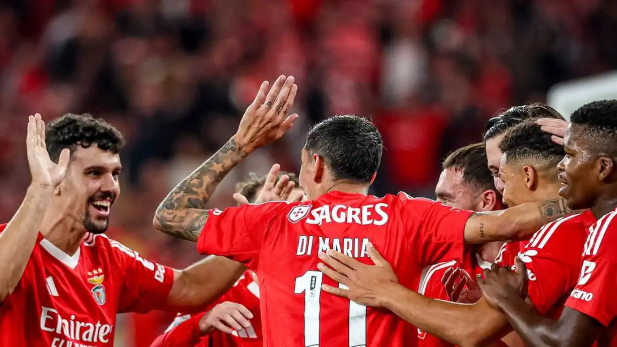 Benfica de Bruno Lage venceu no Estádio da Luz, por 4-1, a equipa do Porto