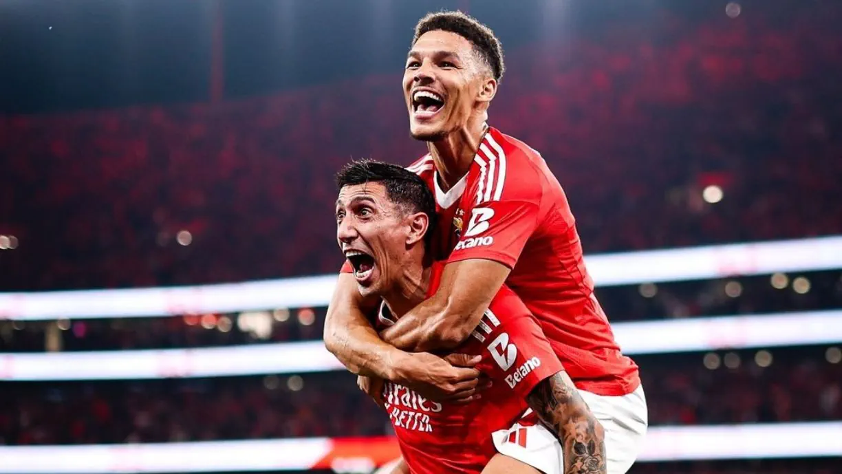 Bah analisa parceria com Di María na 'asa' direita do Benfica: "Não estou..."