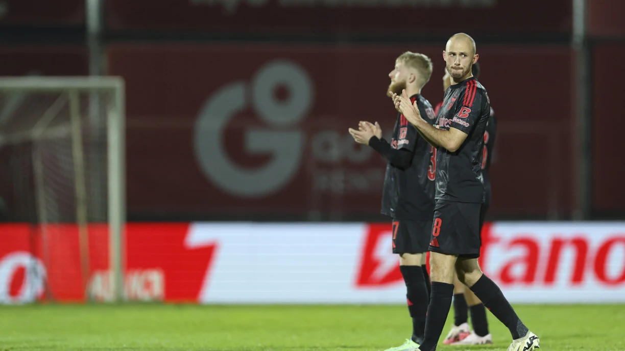 Perda de pontos no AVS - Benfica? Há quem atire: "Tenham vergonha..."