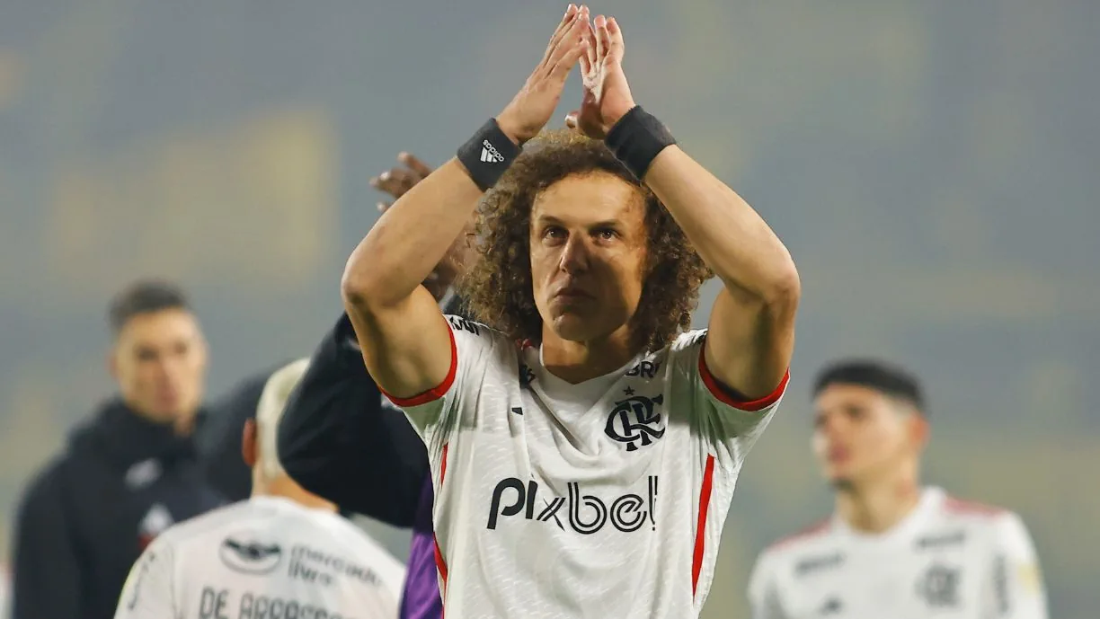 Ex Benfica de malas feitas: David Luiz 'obrigado' a ter novo desafio