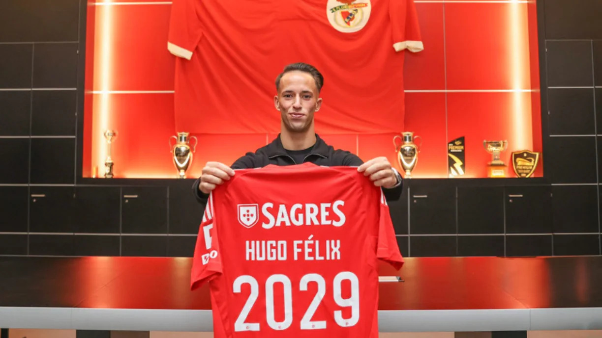 Hugo Félix renovou com o Benfica até 2029