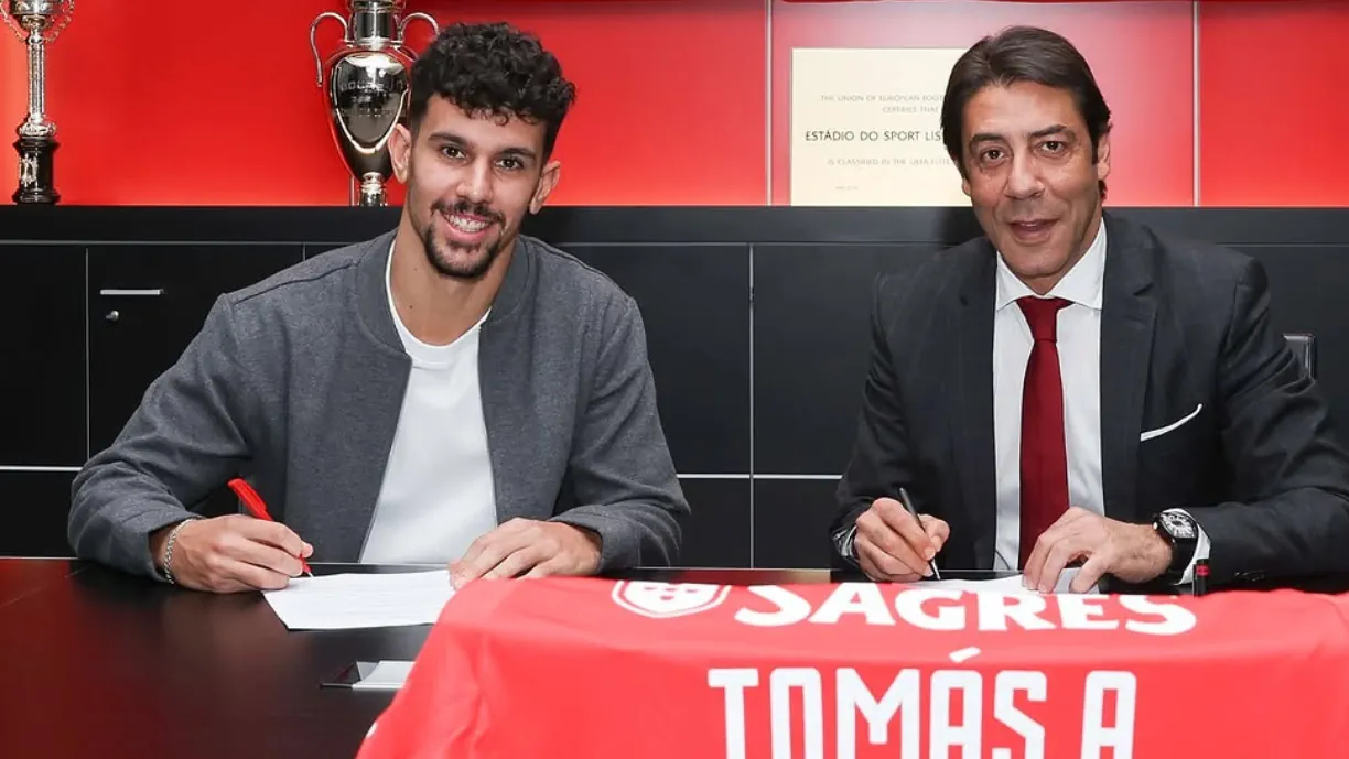 Após renovar com o Benfica, Tomás Araújo faz pedido especial