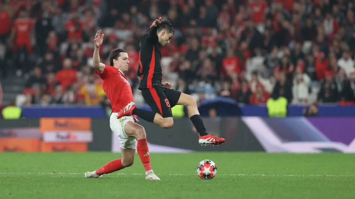 Álvaro Carreras desvenda o que faltou ao Benfica frente ao Barcelona