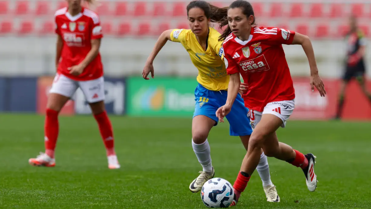 Inspiradoras do Benfica somam novo triunfo no Campeonato Nacional