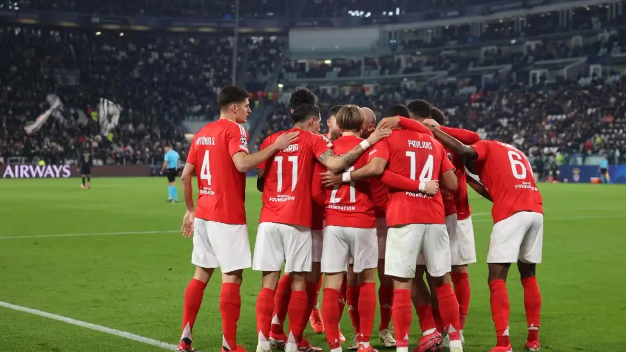 Antes de enfrentar o Barcelona, Benfica apresenta registo impressionante na Champions