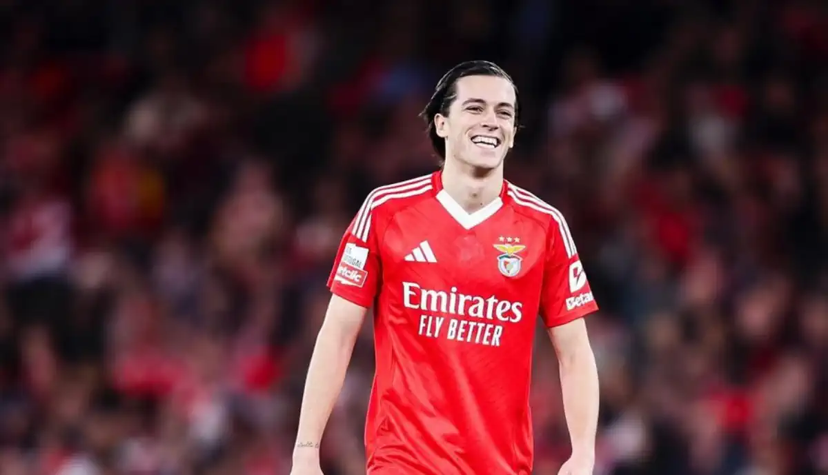 Lateral do Benfica, Álvaro Carreras,  tem sido um dos nomes que mais surge associado a uma saída, estando na mira do Atlético Madrid e Real Madrid