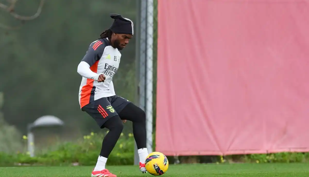 Há novidades sobre a lesão de Renato Sanches, antes do Benfica receber o Barcelona para a Liga dos Campeões