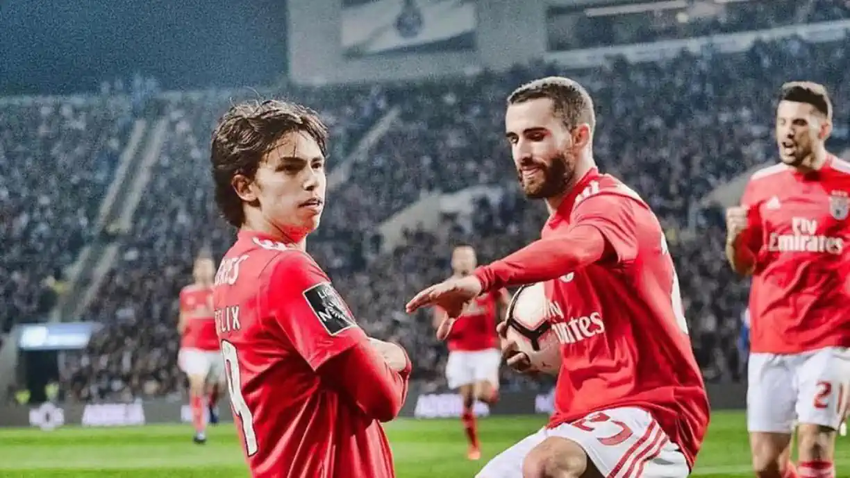 Bomba! Antigo rival do Benfica quer João Félix por empréstimo em janeiro