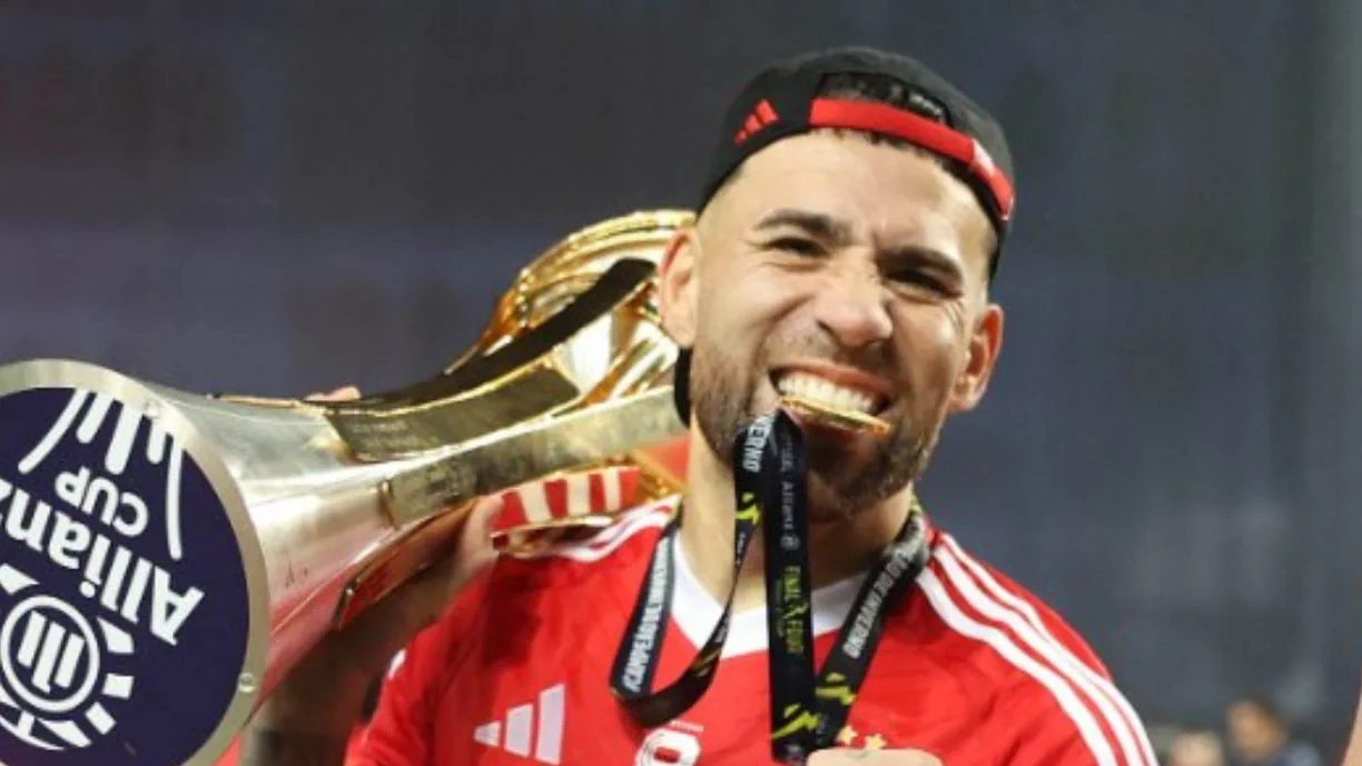 Eleito futebolista do ano no Benfica, Otamendi revela: "Darei..."