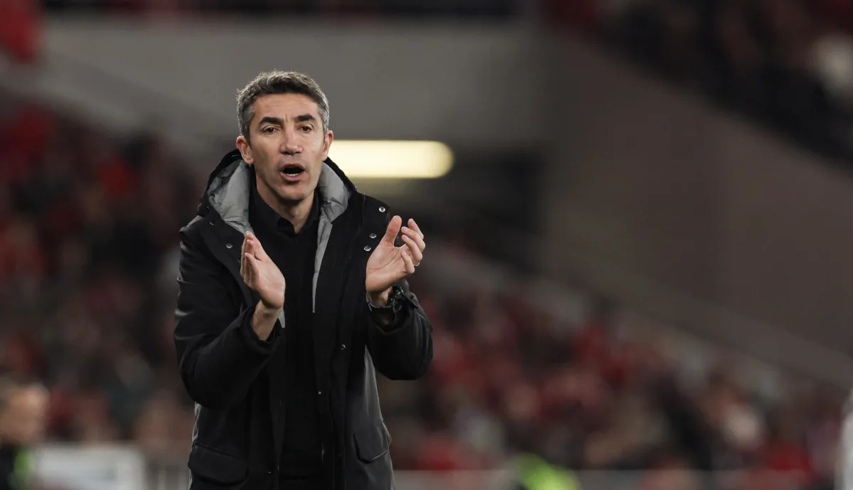 Bruno Lage, treinador do Sport Lisboa e Benfica, está a contas com uma virose e falhou a antevisão ao duelo com o Rio Ave