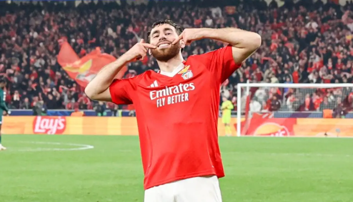 Exclusivo Glorioso 1904 - Kokçu é atualmente uma das figuras do Benfica sendo visto como uma peça-chave para Bruno Lage