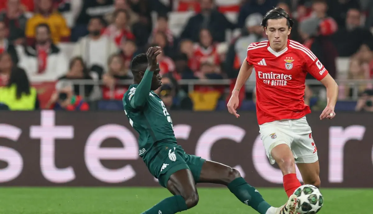 Exibição de Carreras no Benfica - Monaco chama à atenção de...