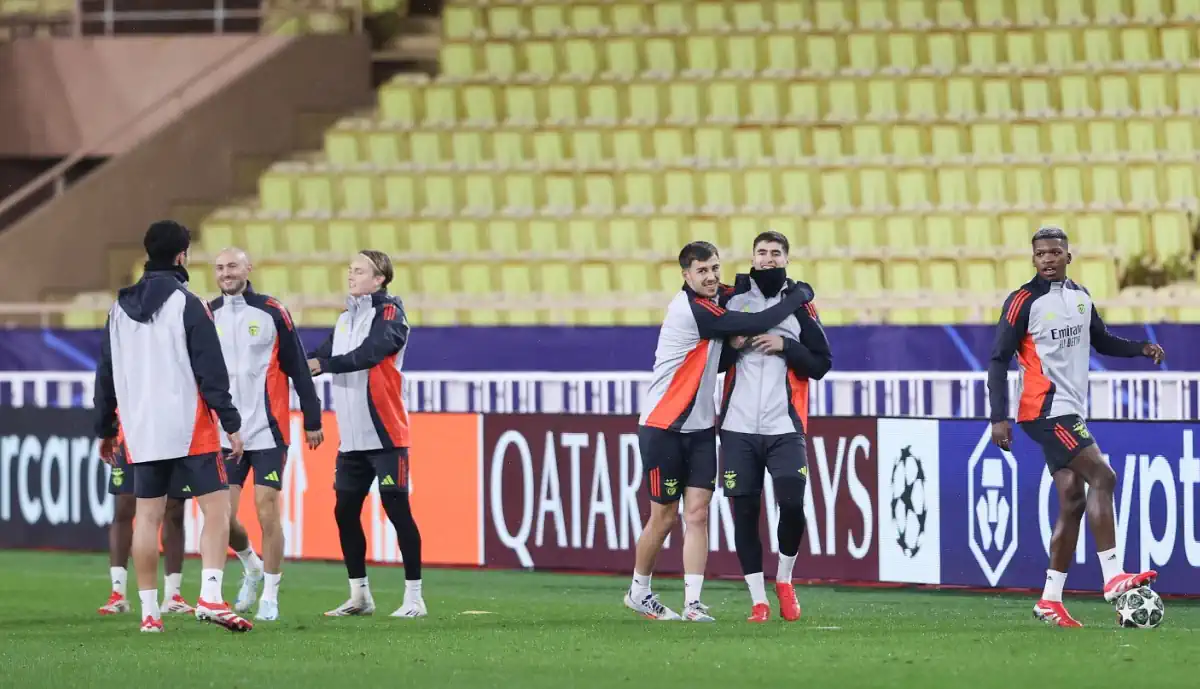 Antes do Benfica - Monaco, Bruno Lage conta com novidades no treino