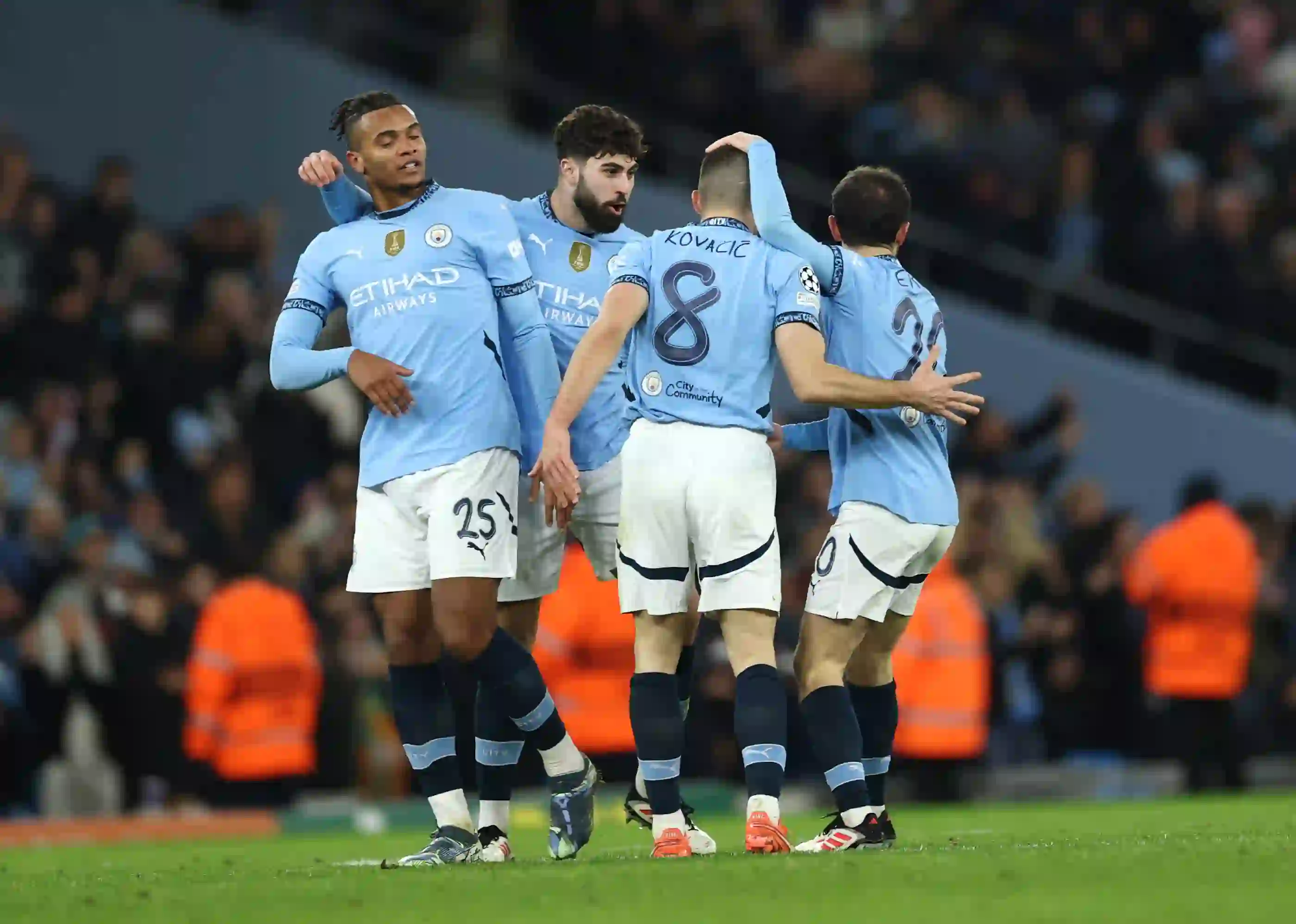 Ex Benfica sorriem! Manchester City assusta, mas segue em frente na Taça