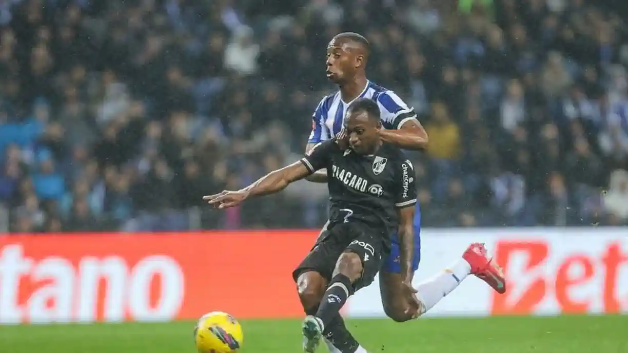 Ex Benfica, Umaro Embaló marcou o golo responsável pelo empate do Vitória de Guimarães contra o Porto no Estádio do Dragão