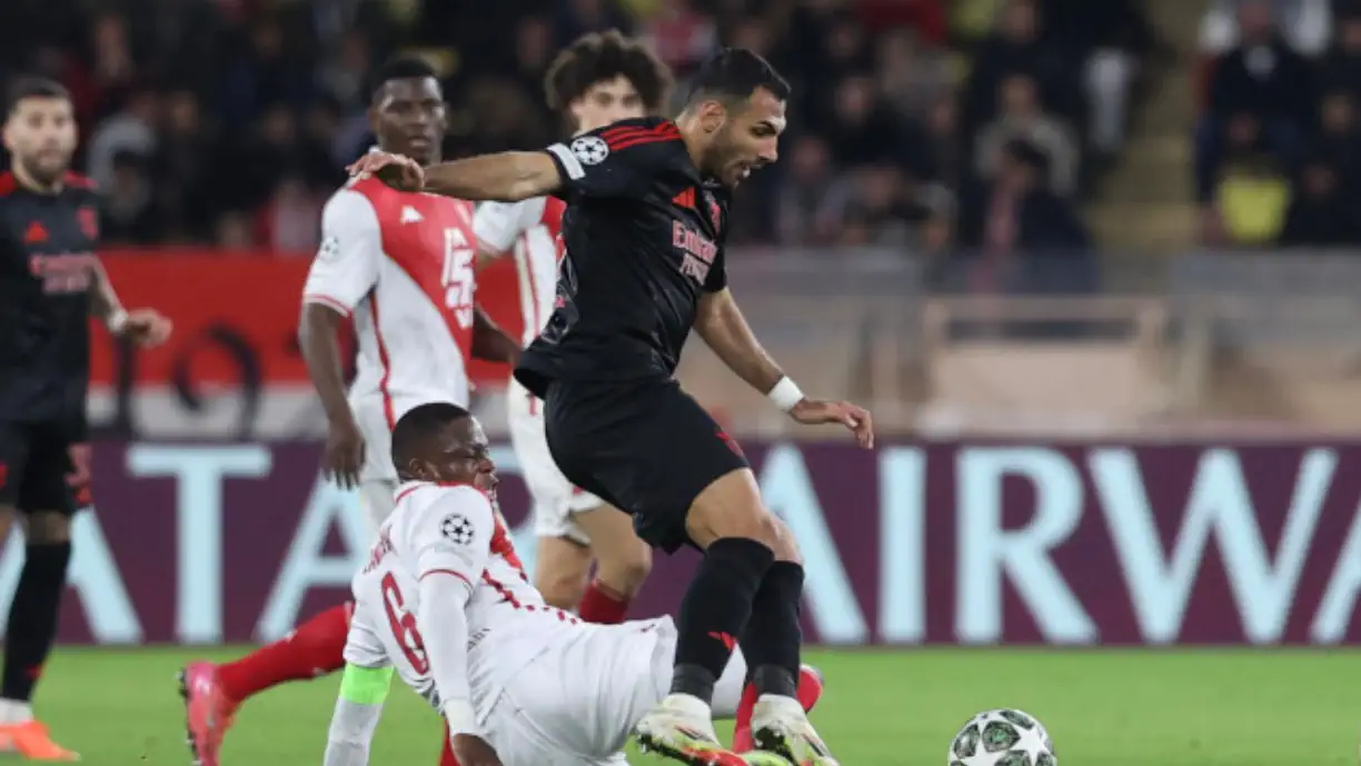 Com Vangelis Pavlidis em destaque, Sport Lisboa e Benfica bateu esta quarta-feira, 12 de fevereiro, o Monaco, por 1-0, na Liga dos Campeões