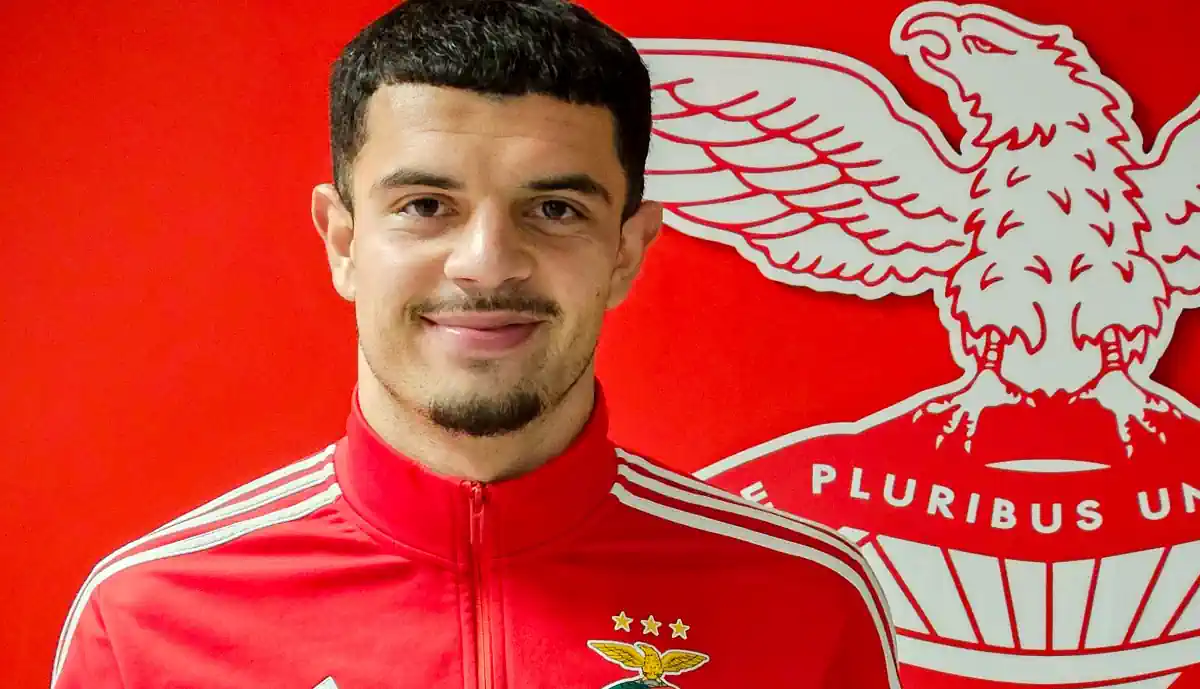 Zeki Amdouni, futebolista que foi lançado no Rio Ave - Benfica, deu esta terça-feira, 18 de março, uma péssima notícia a Bruno Lage