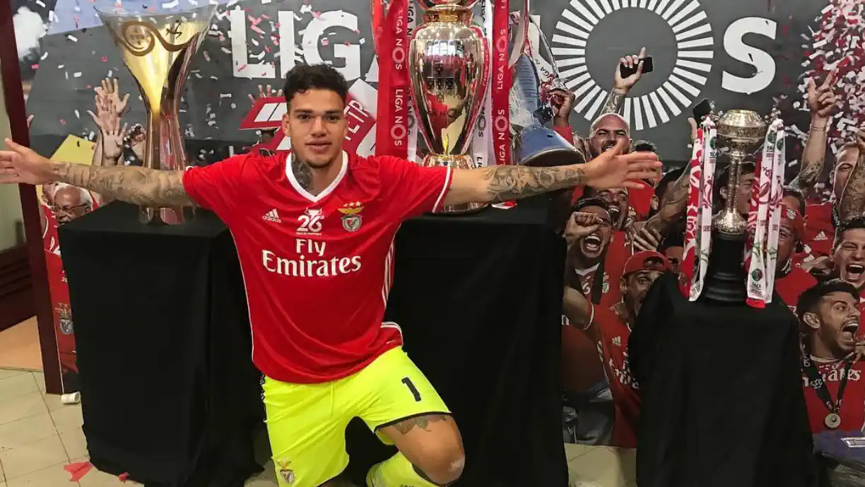 Benfica já sabe quanto tem que pagar por Ederson Moraes