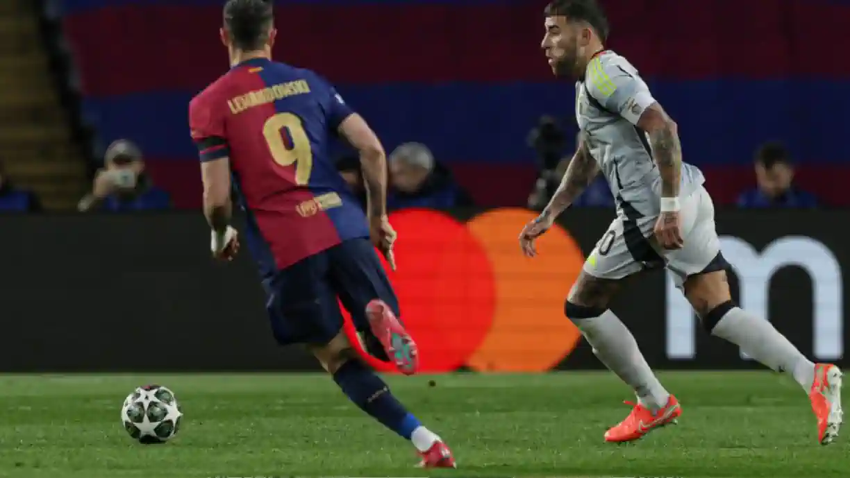 Otamendi dá a cara após derrota no Barcelona - Benfica: "Temos de pensar..."