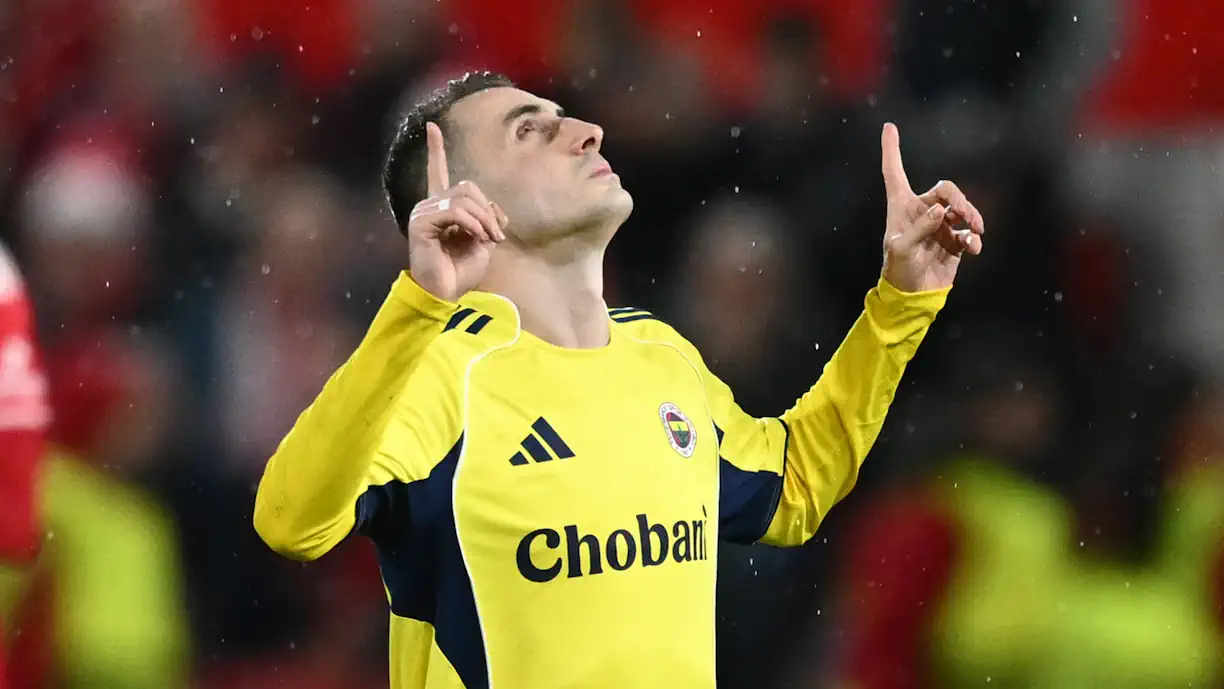 Aktürkoğlu bisou, mas Ex Benfica disse adeus no Nottingham Forrest - Fenerbahçe