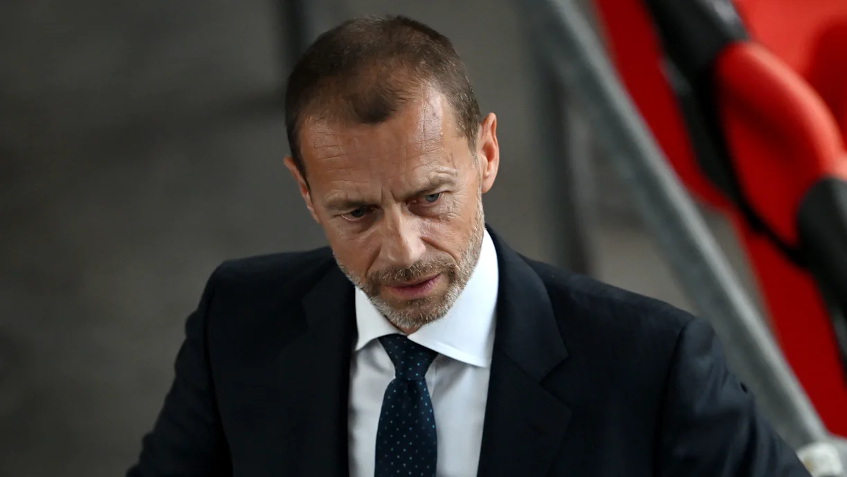 De modo a suspender provisoriamente o camisola 25 do Benfica, a UEFA invocou uma presumível violação do artigo 14.º do seu Regulamento Disciplinar