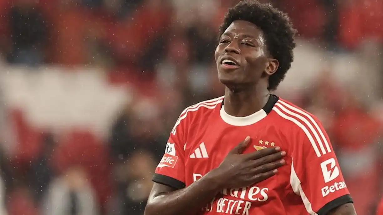 Anísio Cabral tem sido a figura do momento no Benfica e foi revelado o pedido que Mourinho lhe fez na partida contra o Alverca