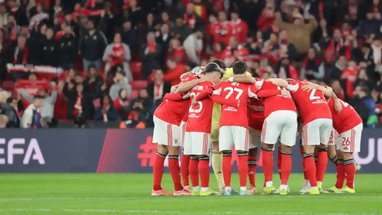Após desaire, titular do Benfica garante 2.ª mão frente ao Real Madrid: "Está tudo em aberto"