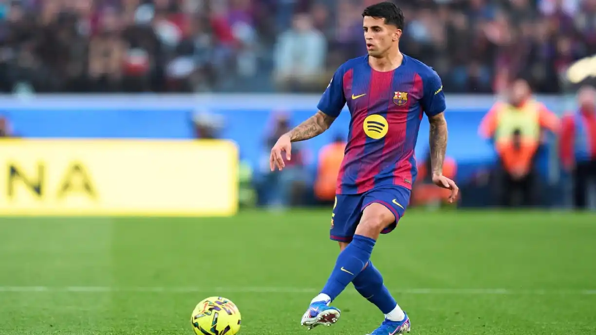 João Cancelo esteve em destaque e ex Benfica deixou uma certeza após o Barcelona - Levante