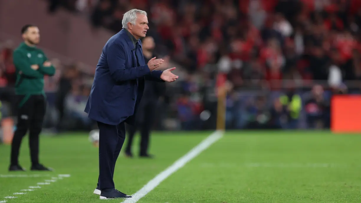 José Mourinho disparou em todas as direções durante a conferência de pós-jogo do Benfica - Real Madrid. Fotografia: SL Benfica
