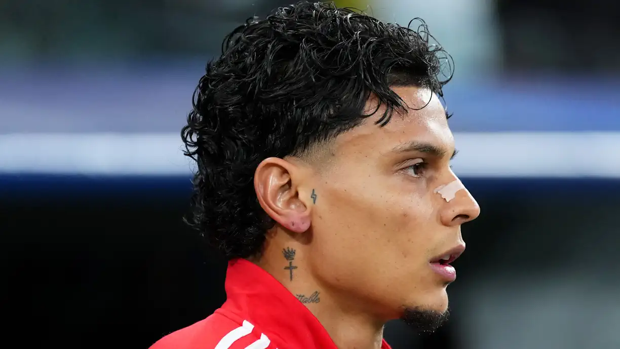 Richard Ríos falou sobre a ausência de Gianluca Prestianni após o encontro europeu entre Real Madrid e Benfica 