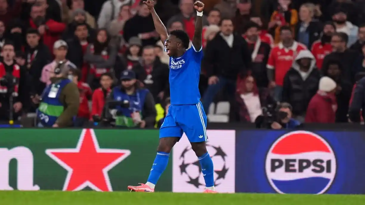 Vinicius Jr. foi a principal figura do encontro da Liga dos Campeões, pelas melhores e piores razões, deixando pilar do Benfica em desespero