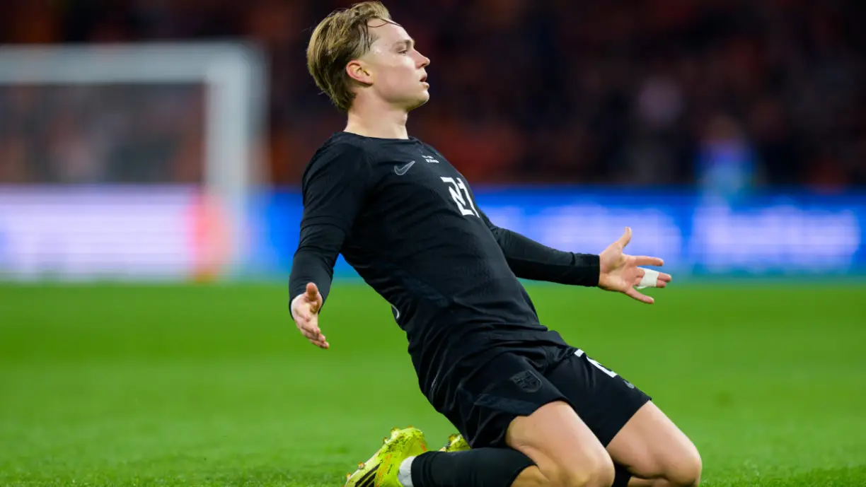 Ausente do Benfica e ao serviço da seleção, Andreas Schjelderup vê a Noruega aos seus pés. Fotografia: SL Benfica