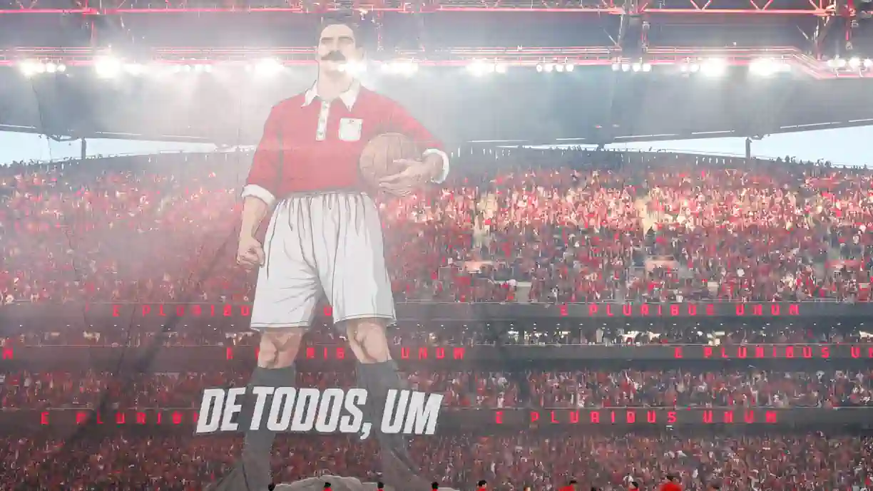 José Mourinho voltou a estar no centro das atenções, depois de uma série de episódios no Benfica - Porto da 25.ª jornada da Liga, que terminou num empate (2-2)