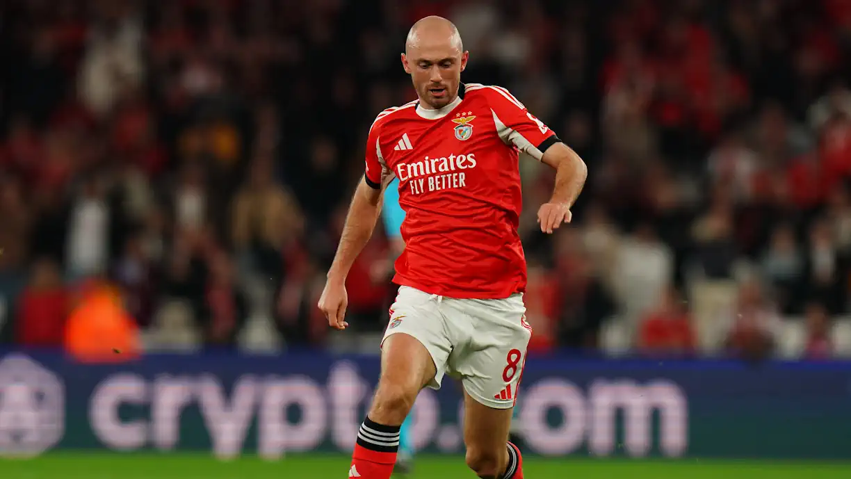 Regresso de Fredrik Aursnes, médio do Benfica, à seleção da Noruega, após quase dois anos de ausência, continua a gerar reações; Felix Myhre diz estar "triste"