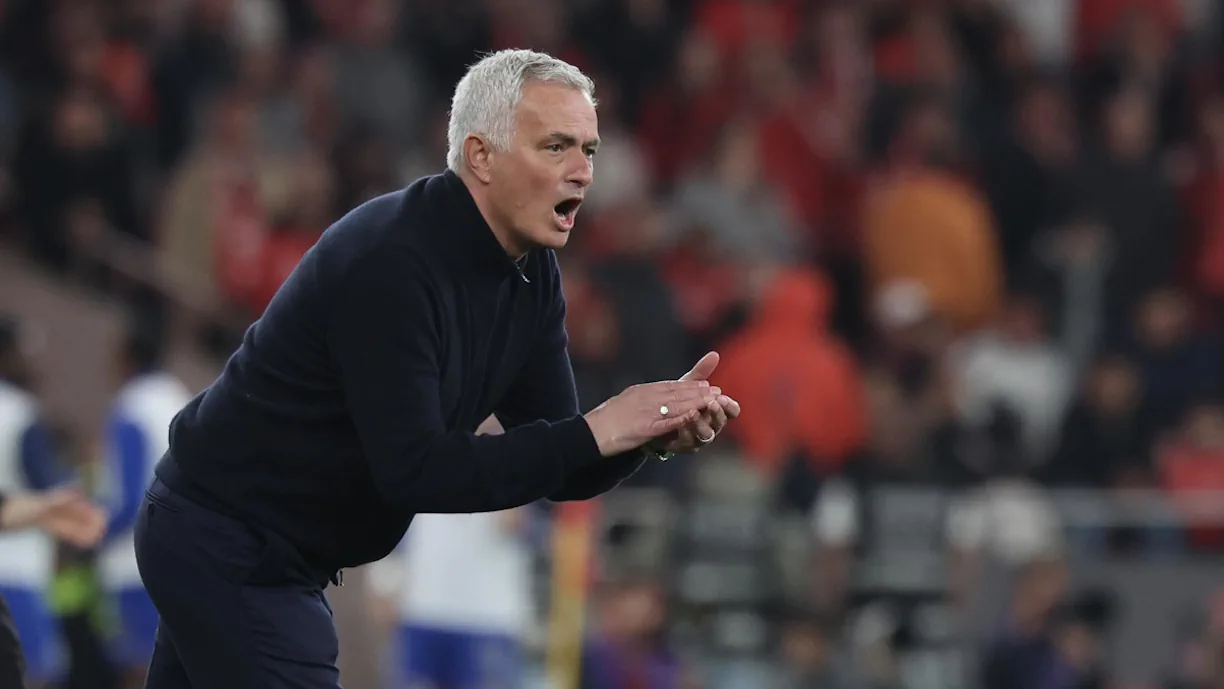 Luís Filipe Borges recorreu à ironia para comentar o encontro entre Benfica e Porto e arrasou José Mourinho e Rui Costa