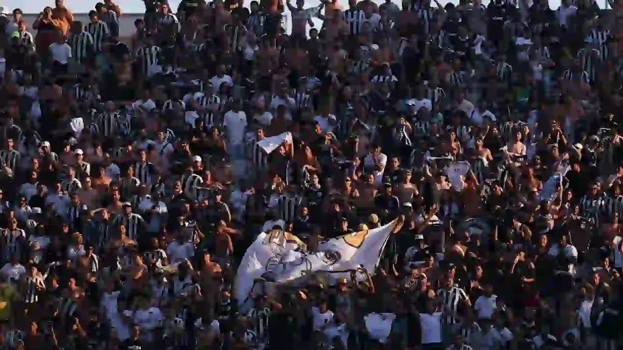 Botafogo venceu o Mirassol por 3-2; Arthur Cabral, antigo jogador do Benfica, marcou e quebrou jejum de nove jogos