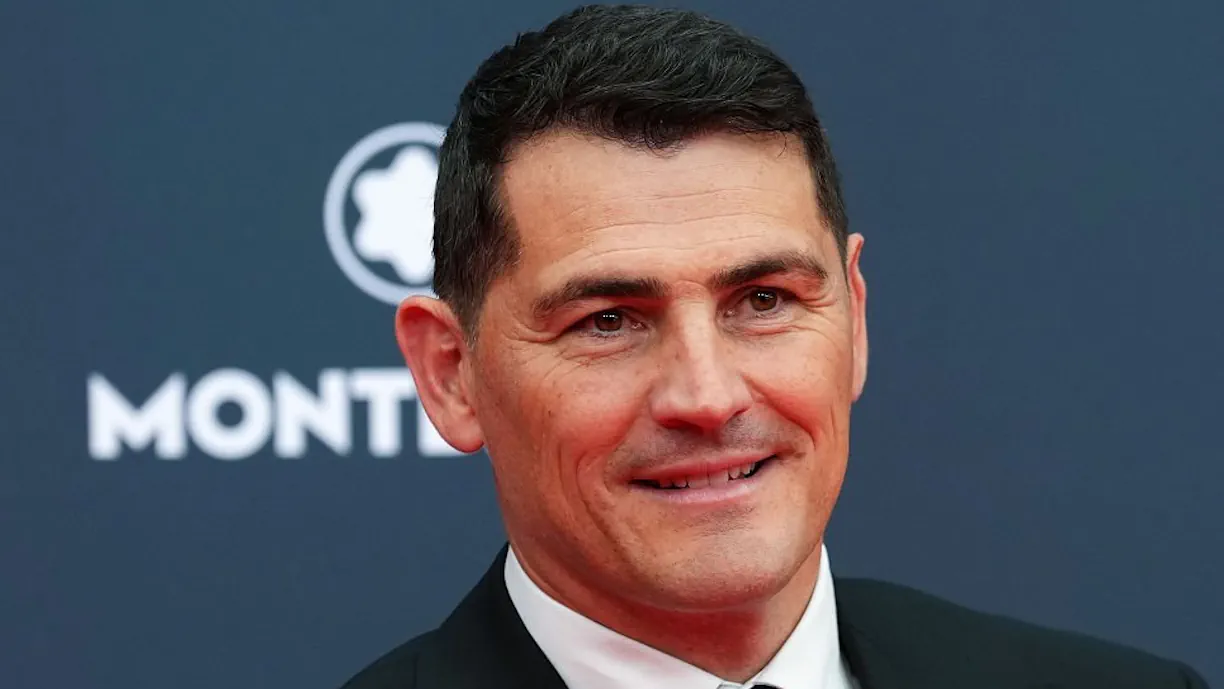 Casillas mete-se onde não é chamado e comenta de forma curiosa caso entre Mourinho e Benfica