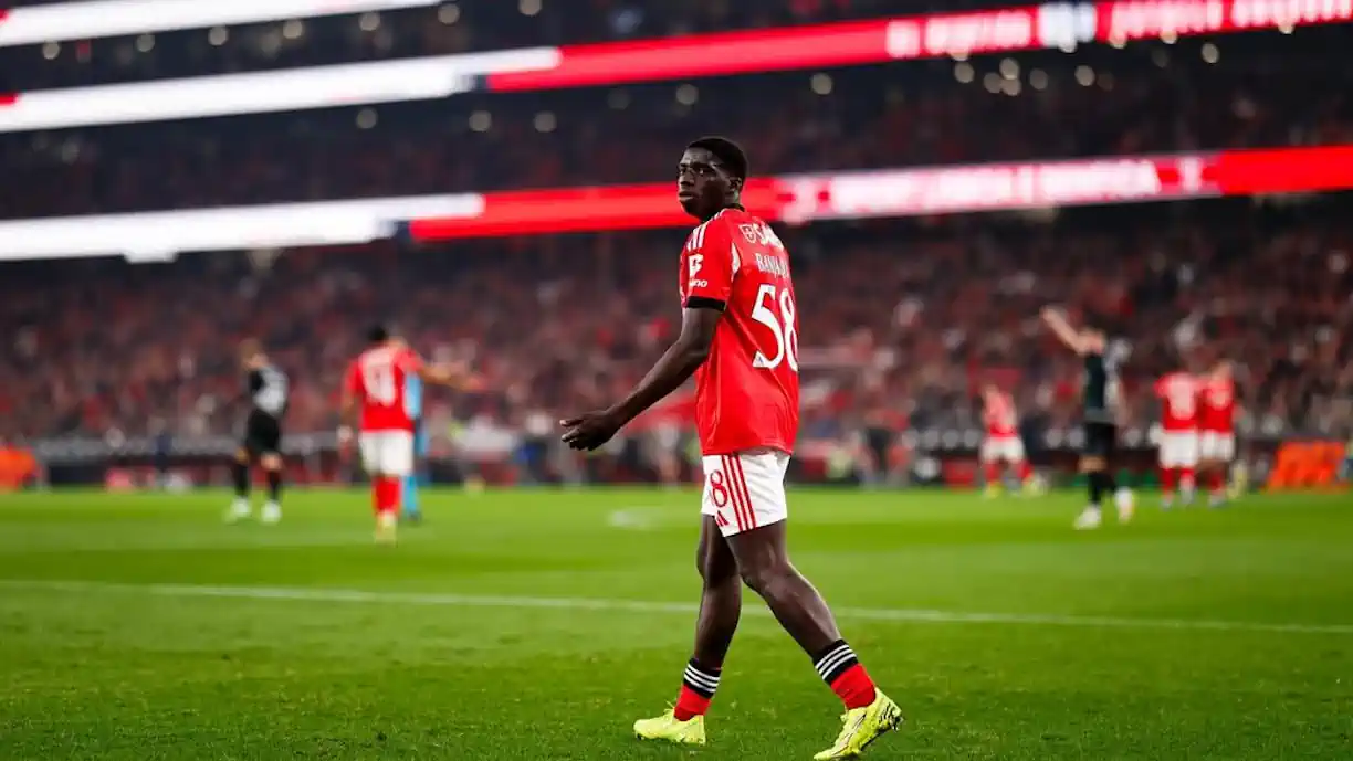Depois de Banjaqui, José Neto está muito próximo de renovar contrato com o Benfica, numa operação que deverá ficar fechada nas próximas semanas