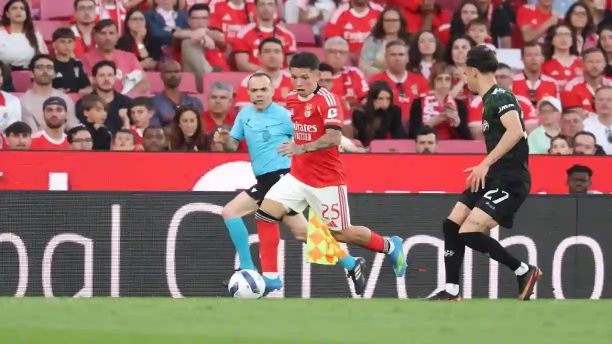 Após o Benfica - Moreirense, Mourinho comenta castigo de Prestianni: "Estou absolutamente..."