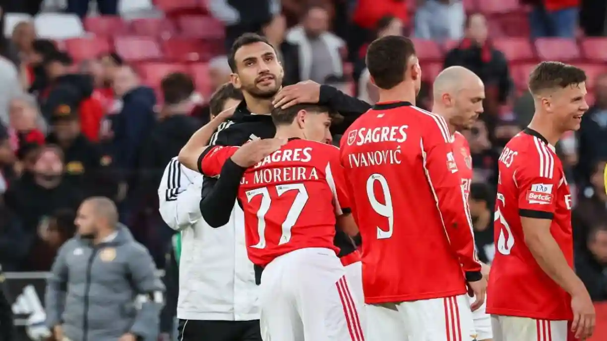 Exclusivo Glorioso 1904 confirmado - José Mourinho conta com pérola do Benfica