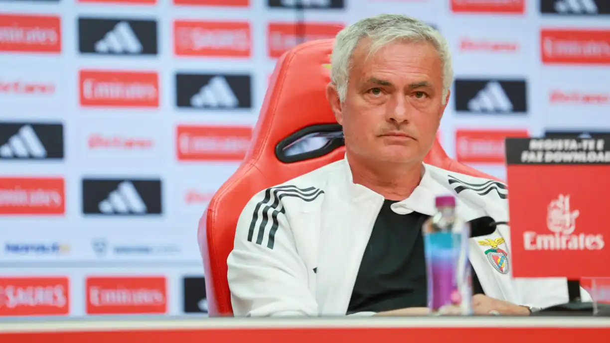 Frustrado com Rui Costa, Pavlidis e Otamendi: o que disse Mourinho antes do Benfica - Moreirense
