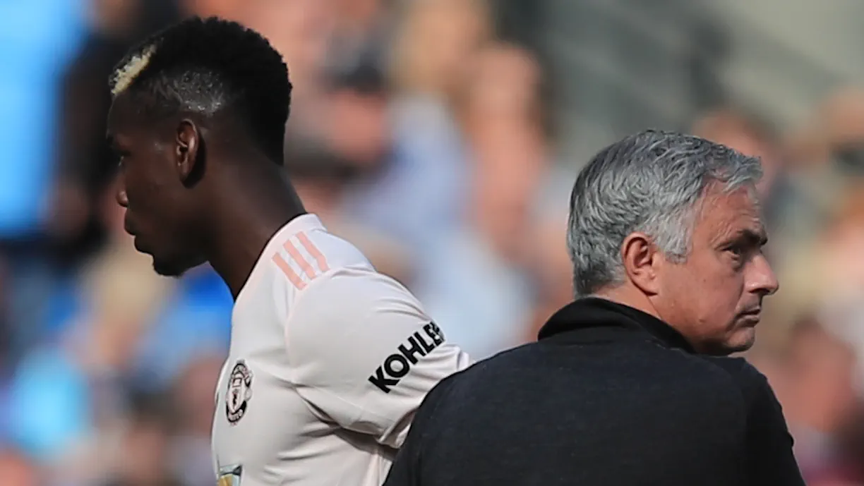 Paul Pogba voltou a revisitar a sua passagem pelo Manchester United e a relação conturbada com José Mourinho, atual treinador do Benfica