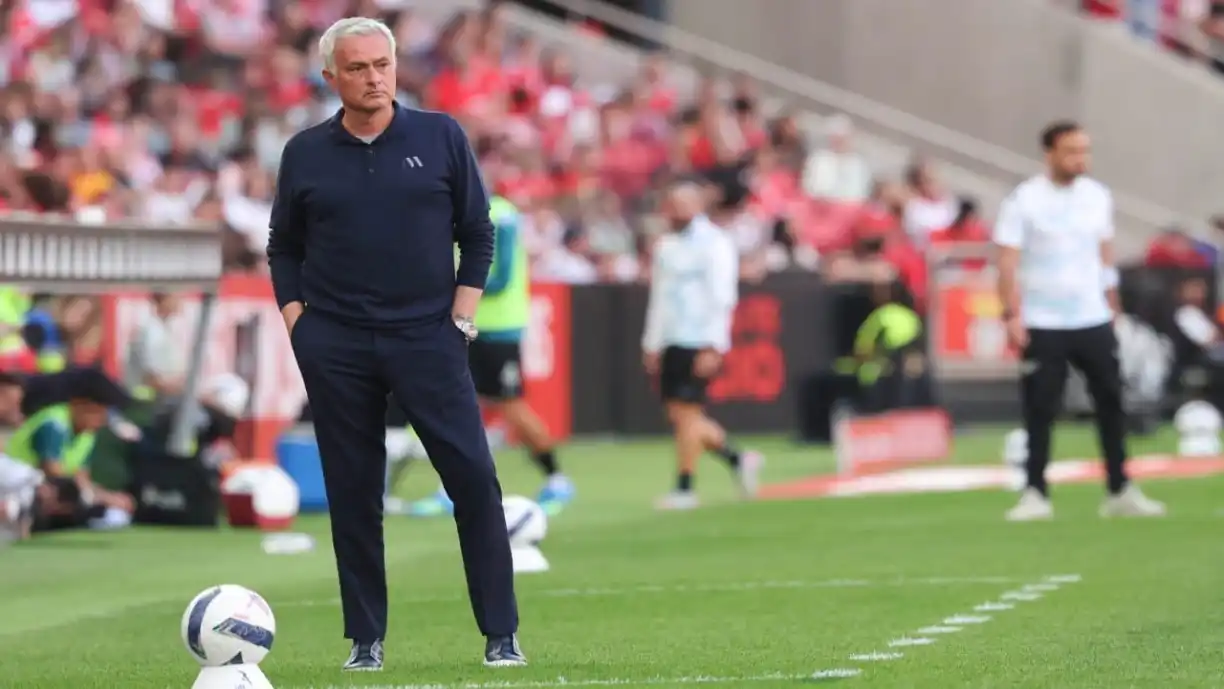"Jogo estranho" foi a definição utilizada por José Mourinho para analisar a exibição das águias no Benfica - Moreirense. Fotografia: SL Benfica